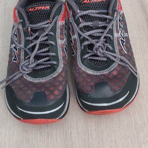 Men Altra Instinct 1.5 size 10